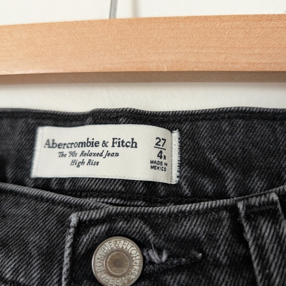 Abercrombie & Fitch Washed Black 90s Relaxed High Rise Cotton Denim Jeans - Picture 3 of 6